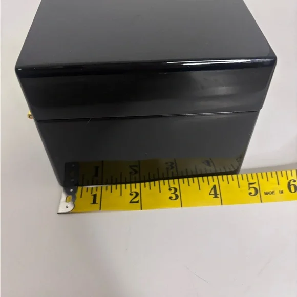 C. Wonder Black Jewelry Organizer with Gold Accent - Picture 14 of 16